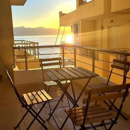 Daire Sea ​​View Apartment *